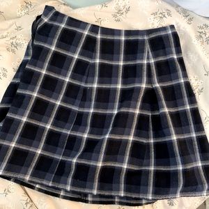 𝚗𝚊𝚟𝚢 𝚋𝚕𝚞𝚎 𝚙𝚕𝚊𝚒𝚍 𝚜𝚔𝚒𝚛𝚝 ♡︎